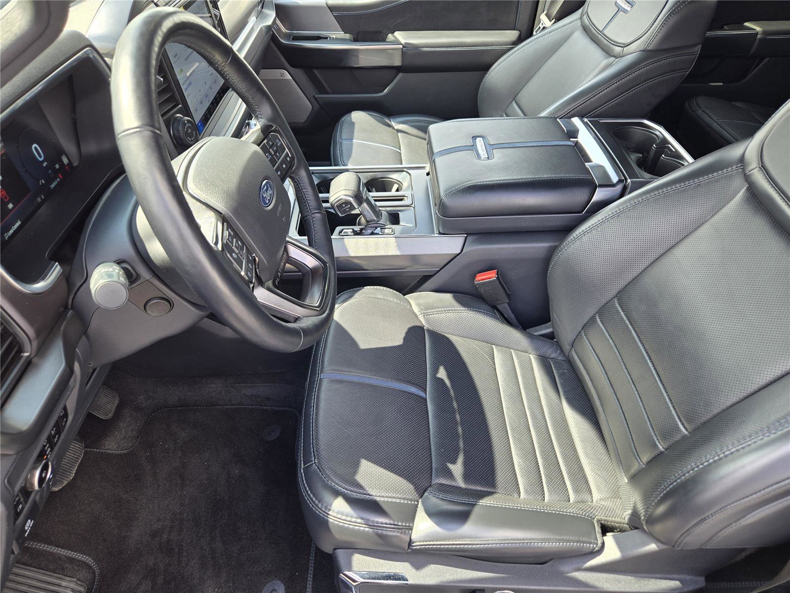 Certified 2025 Ford F150 Platinum w/ FX4 Off-Road Package AWD/4WD image 13