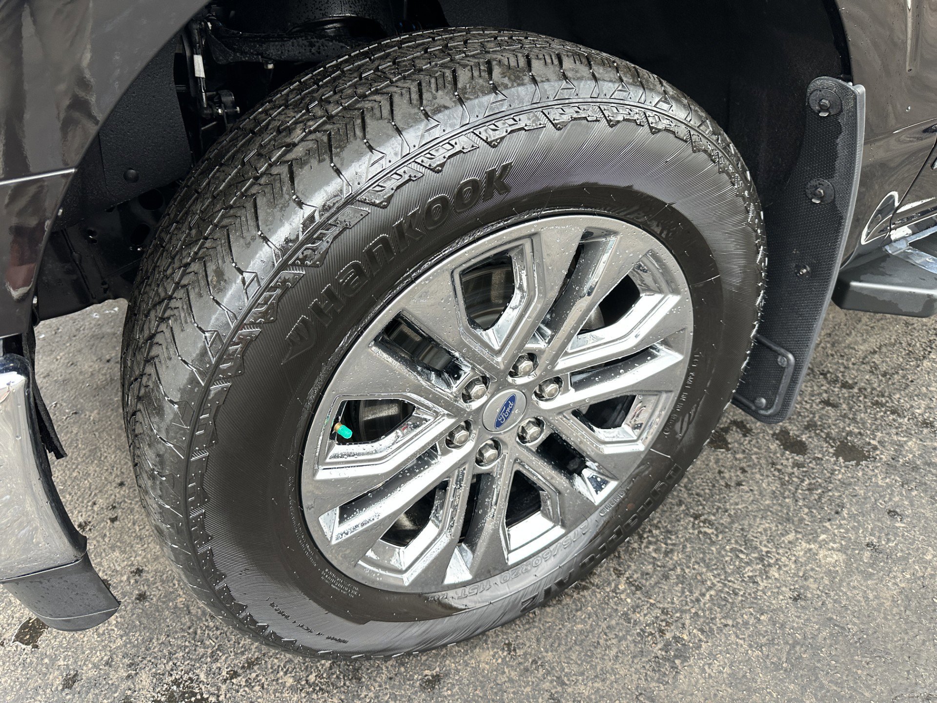 Certified 2025 Ford F150 Lariat w/ Equipment Group 501A Mid image 8