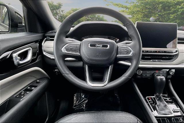 Used 2023 Jeep Compass Limited AWD/4WD image 5