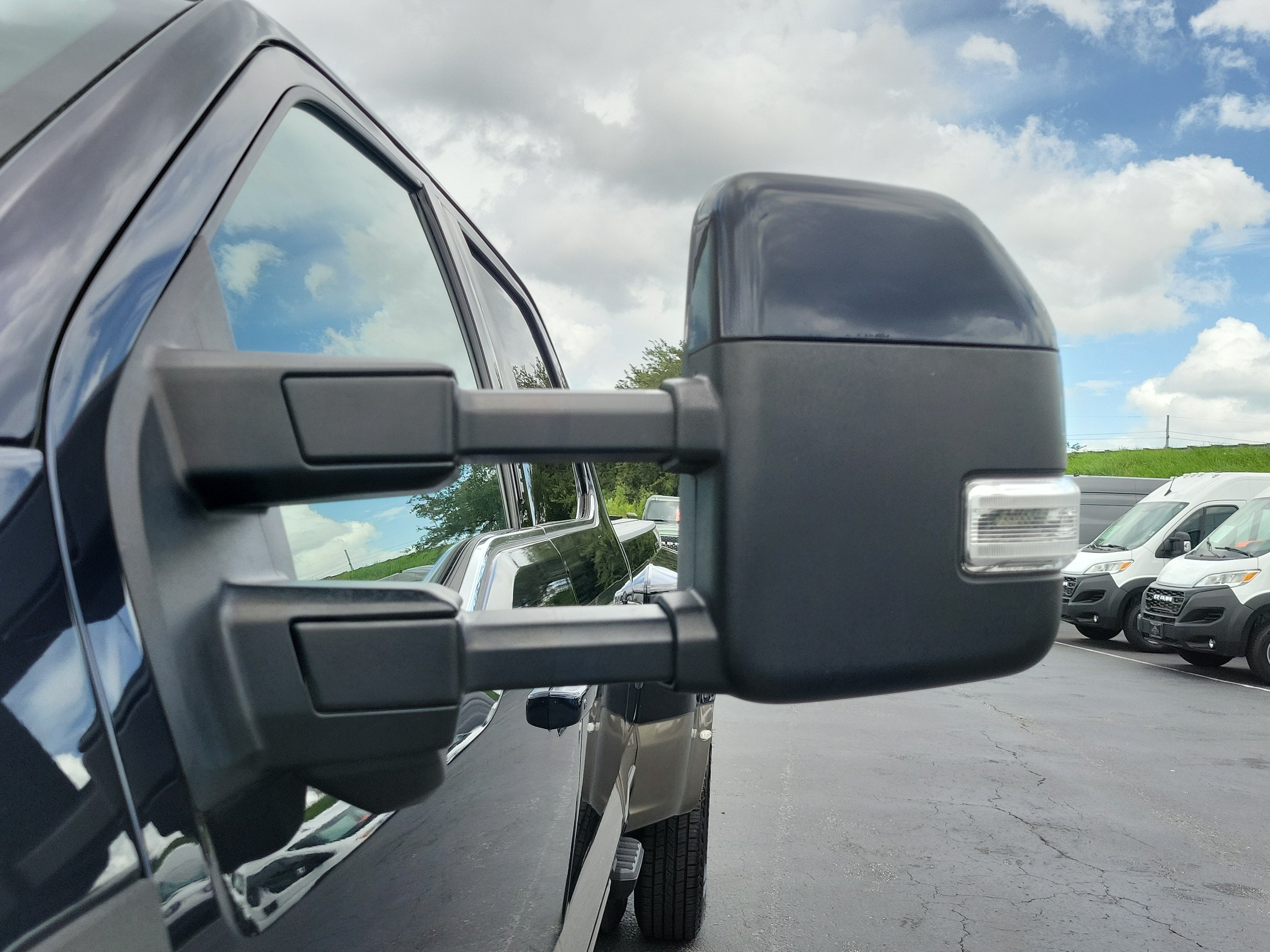 Certified 2023 Ford F350 King Ranch AWD/4WD image 4