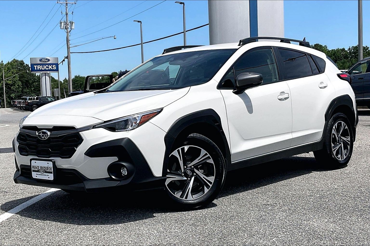Used 2024 Subaru Crosstrek 2.0i Premium AWD/4WD image 3