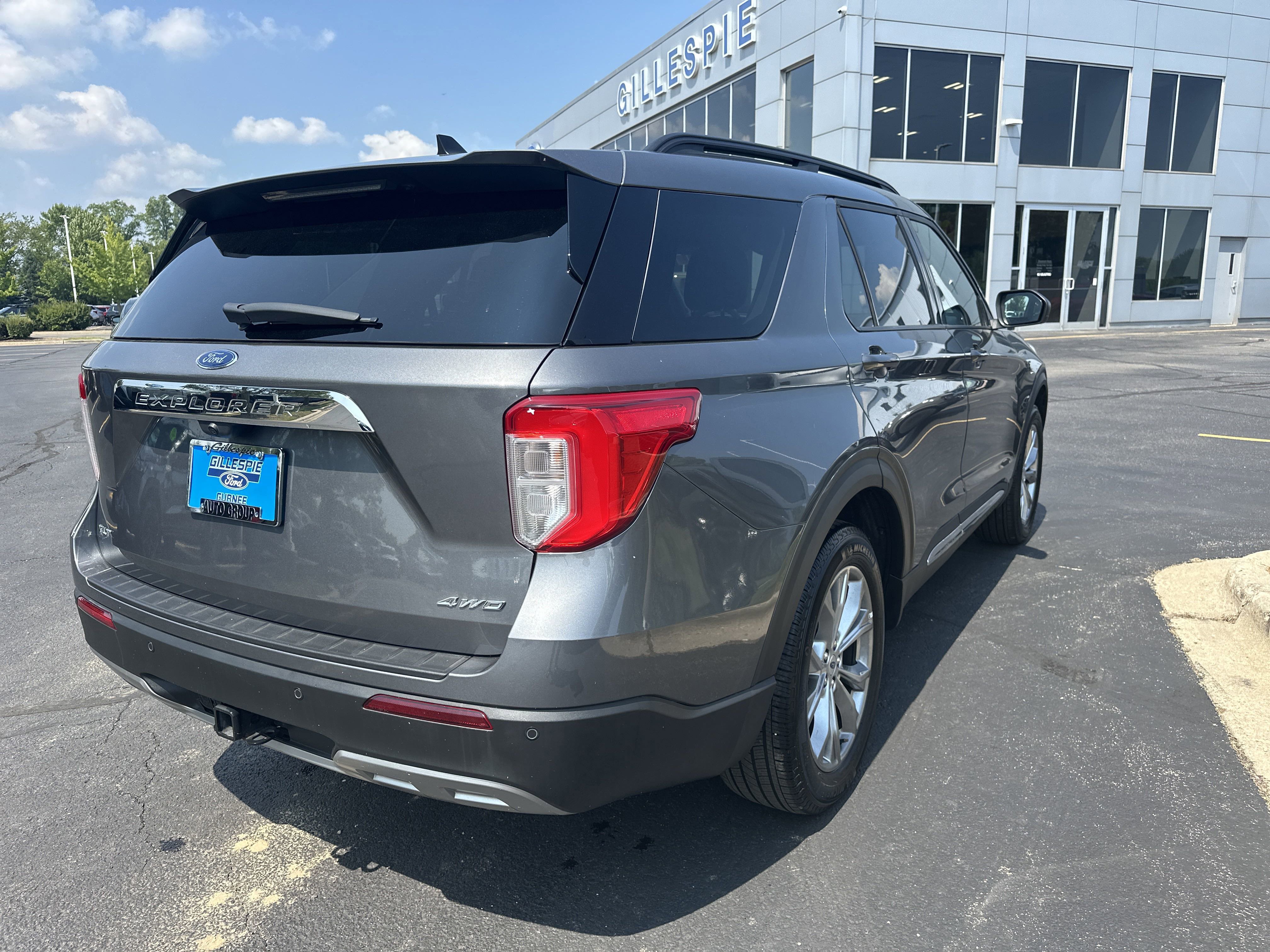 Certified 2023 Ford Explorer XLT w/ Equipment Group 202A image 3