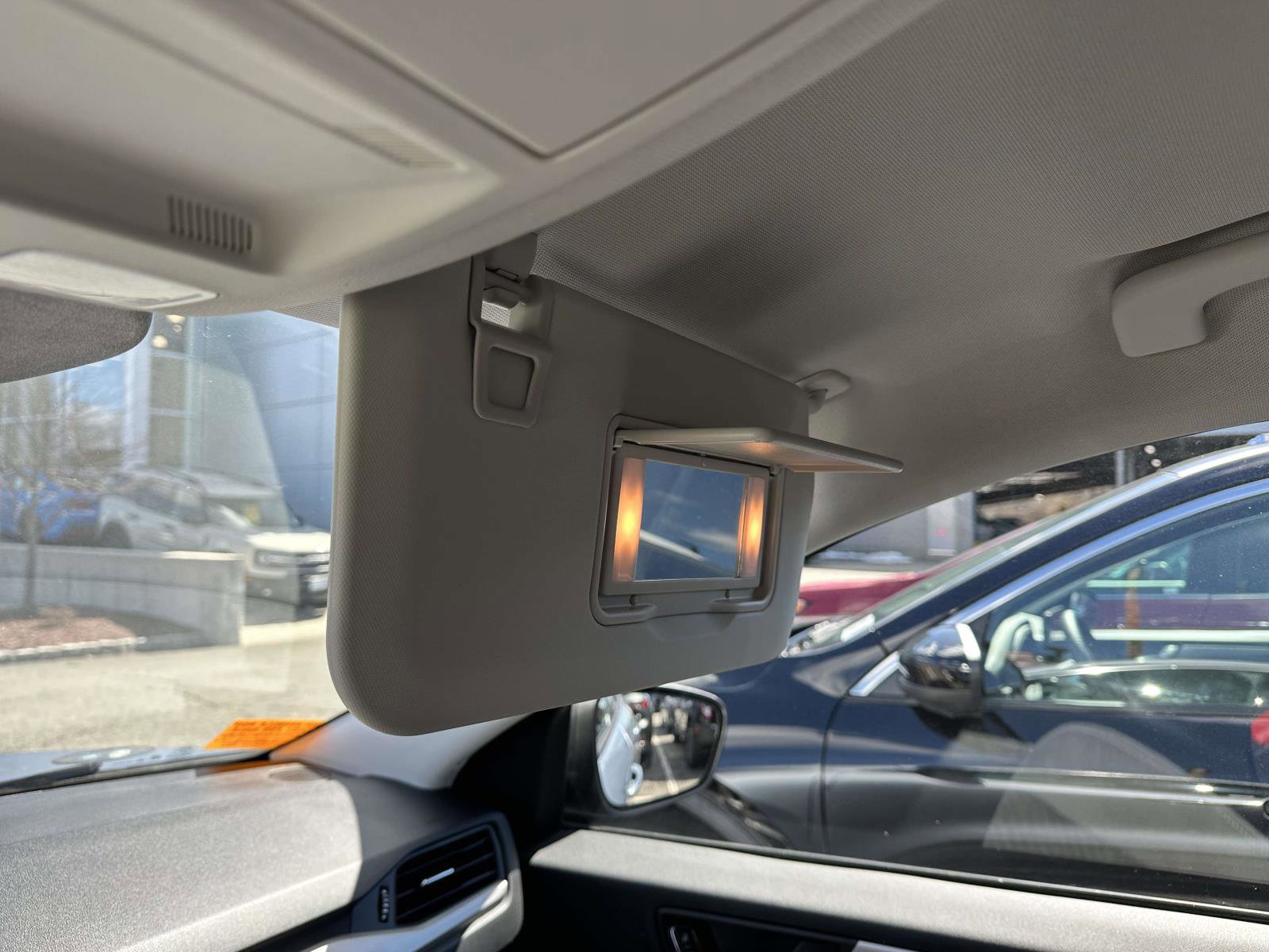 Certified 2022 Ford Escape SE w/ Cold Weather Package image 18