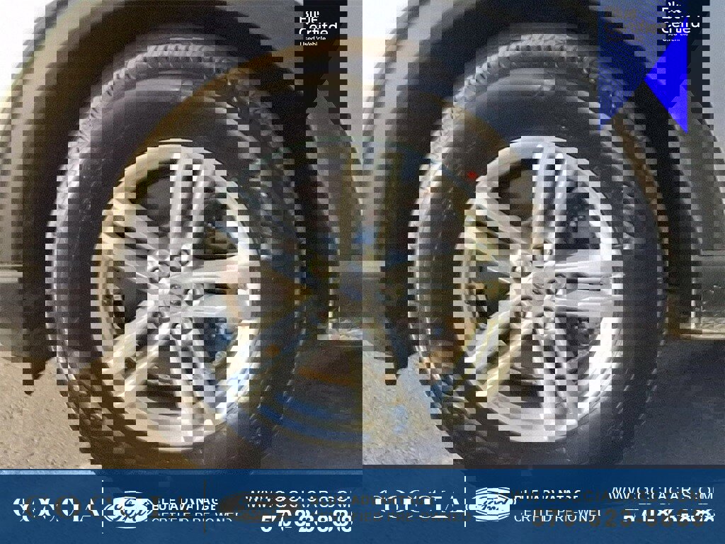 Certified 2022 Ford Explorer XLT w/ Equipment Group 202A image 8