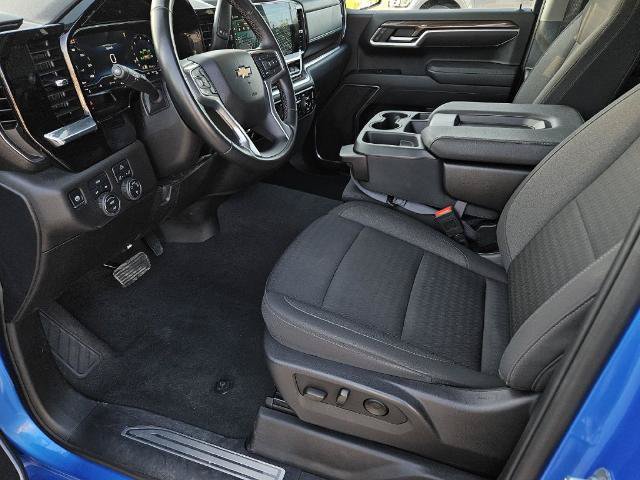 Used 2025 Chevrolet Silverado 1500 LT AWD/4WD image 17