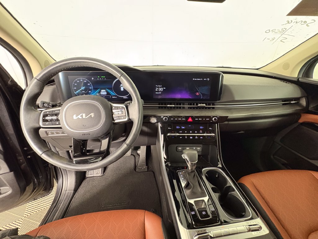 Used 2024 Kia Carnival SX FWD image 7