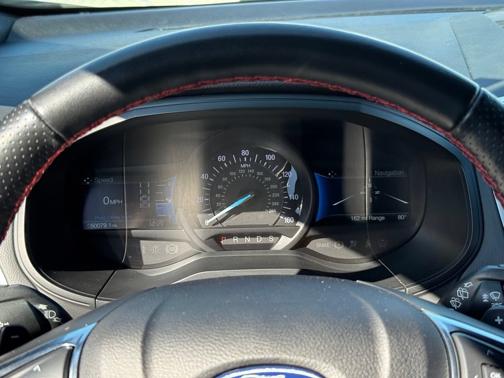Certified 2022 Ford Edge ST-Line w/ Class II Trailer Tow Package AWD/4WD image 32