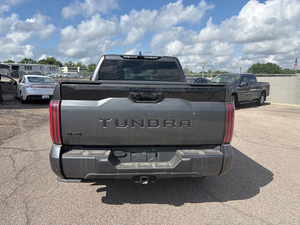 Used 2024 Toyota Tundra Platinum AWD/4WD image 6