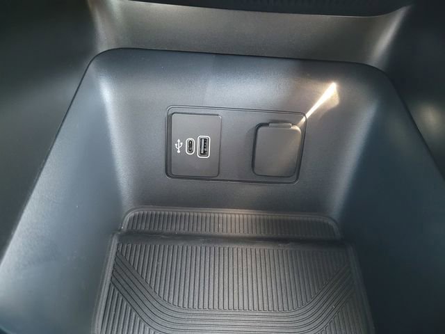 Certified 2026 Ford Explorer Active image 24