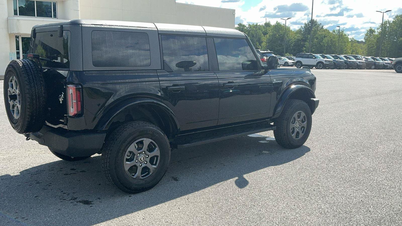 Certified 2024 Ford Bronco Outer Banks AWD/4WD image 6