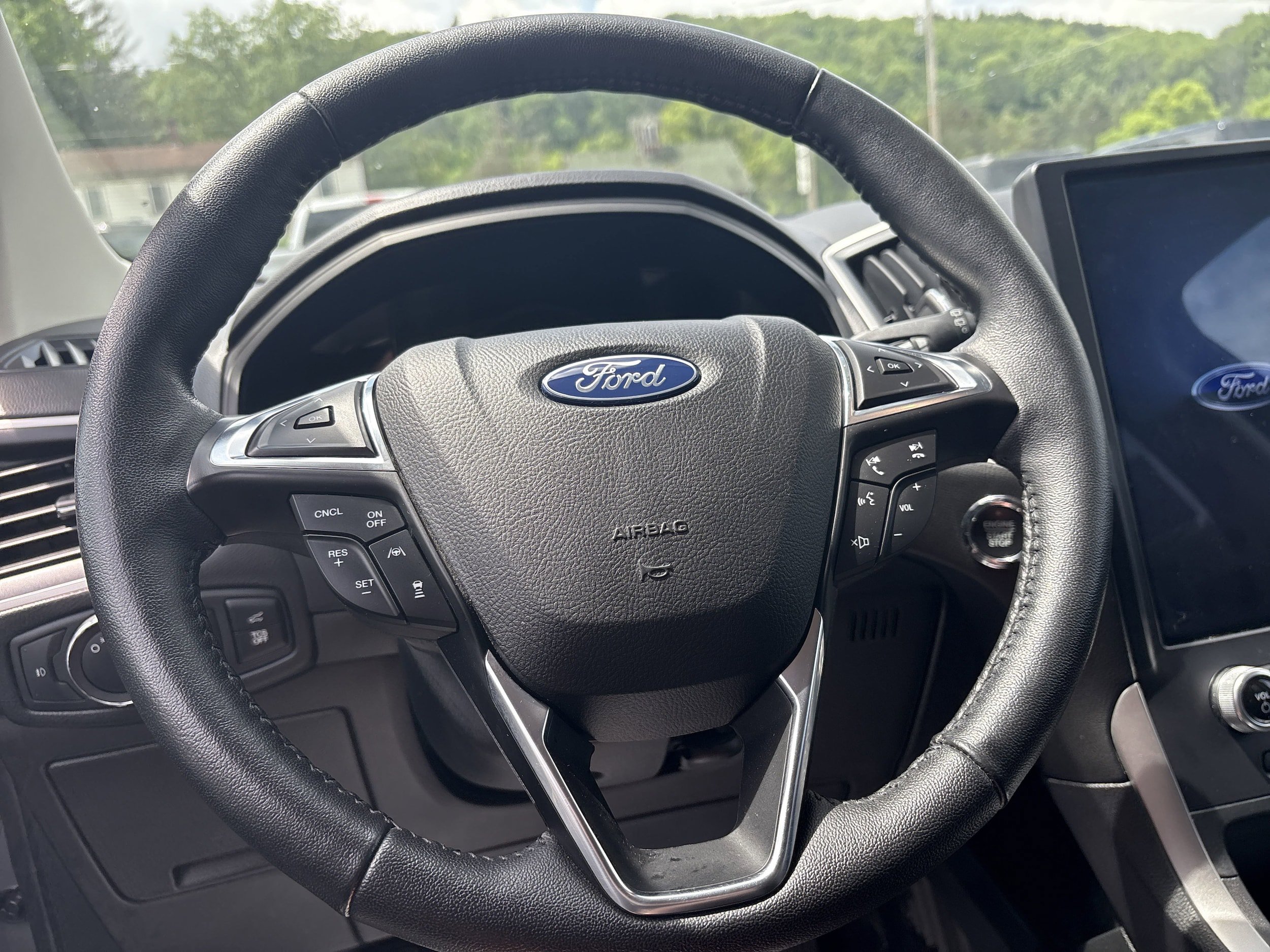 Certified 2022 Ford Edge SEL w/ Convenience Package AWD/4WD image 11