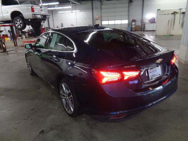 Used 2022 Chevrolet Malibu LT image 3