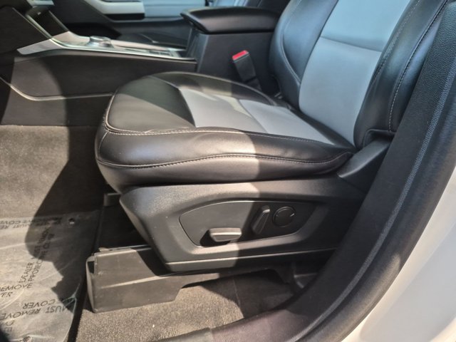 Certified 2022 Ford Explorer XLT w/ Equipment Group 202A RWD image 16