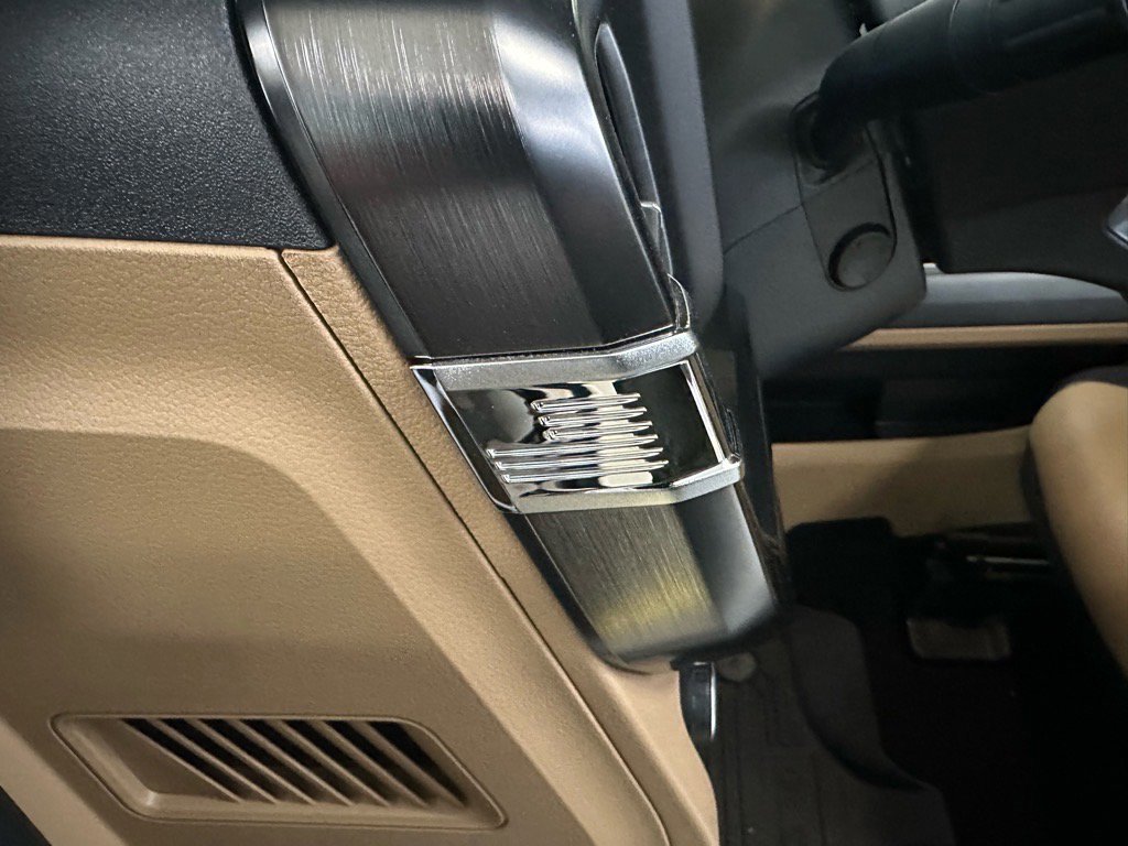 Certified 2024 Ford F250 Lariat w/ Chrome Package image 42