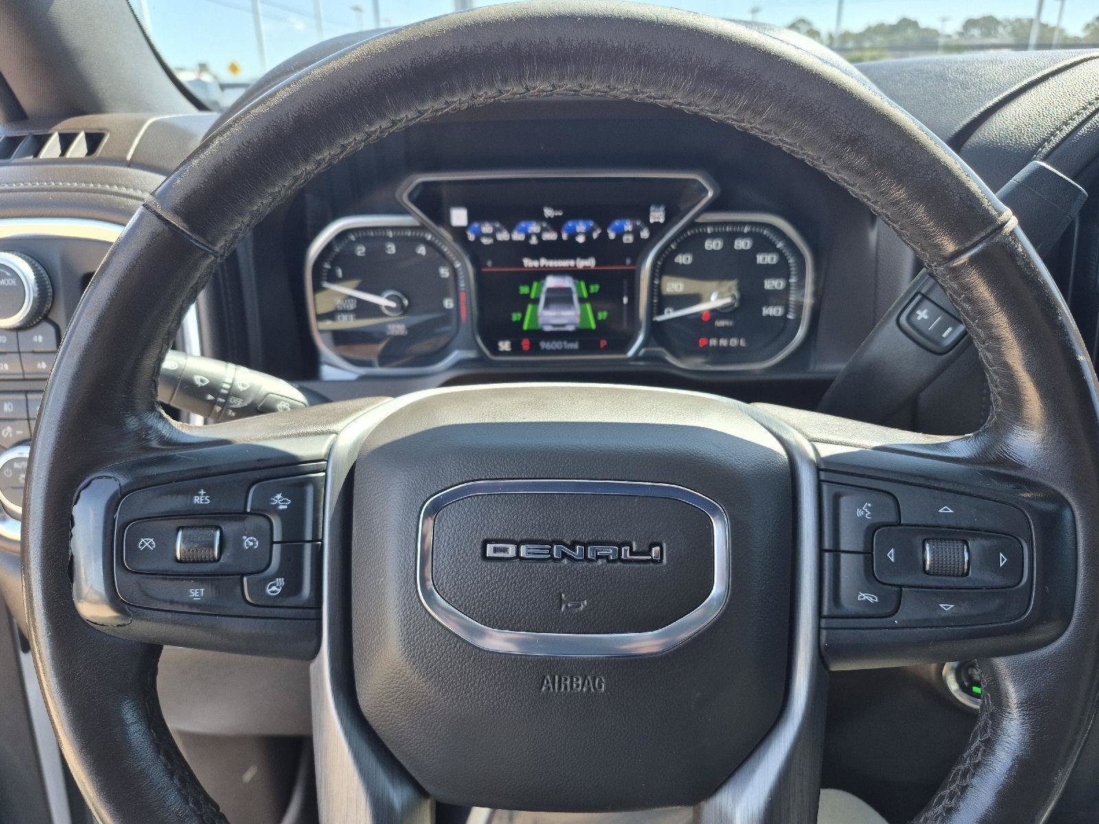 Used 2020 GMC Sierra 1500 Denali w/ Denali Ultimate Package AWD/4WD image 9