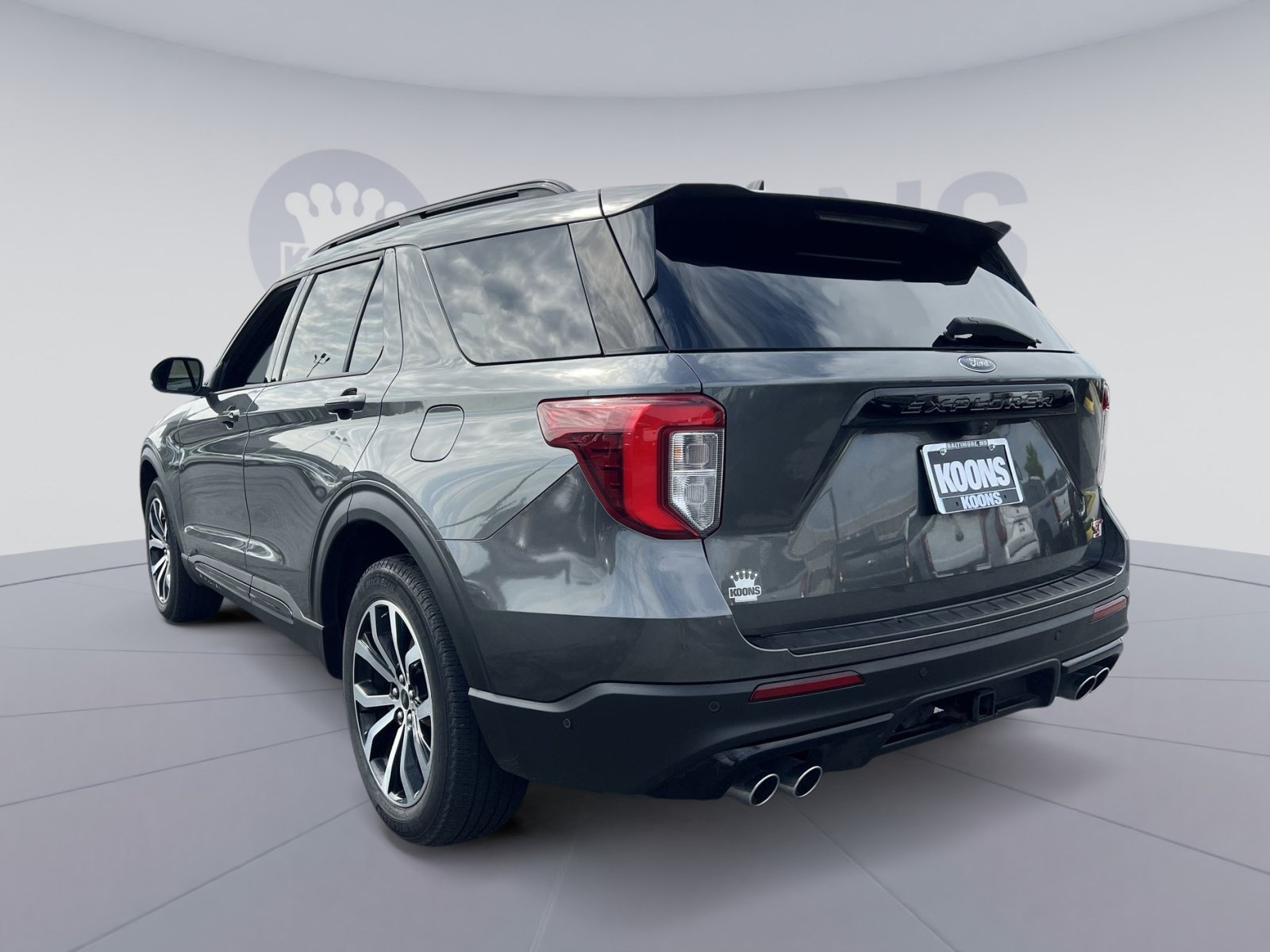 Certified 2020 Ford Explorer ST w/ Premium Technology Package AWD/4WD image 4