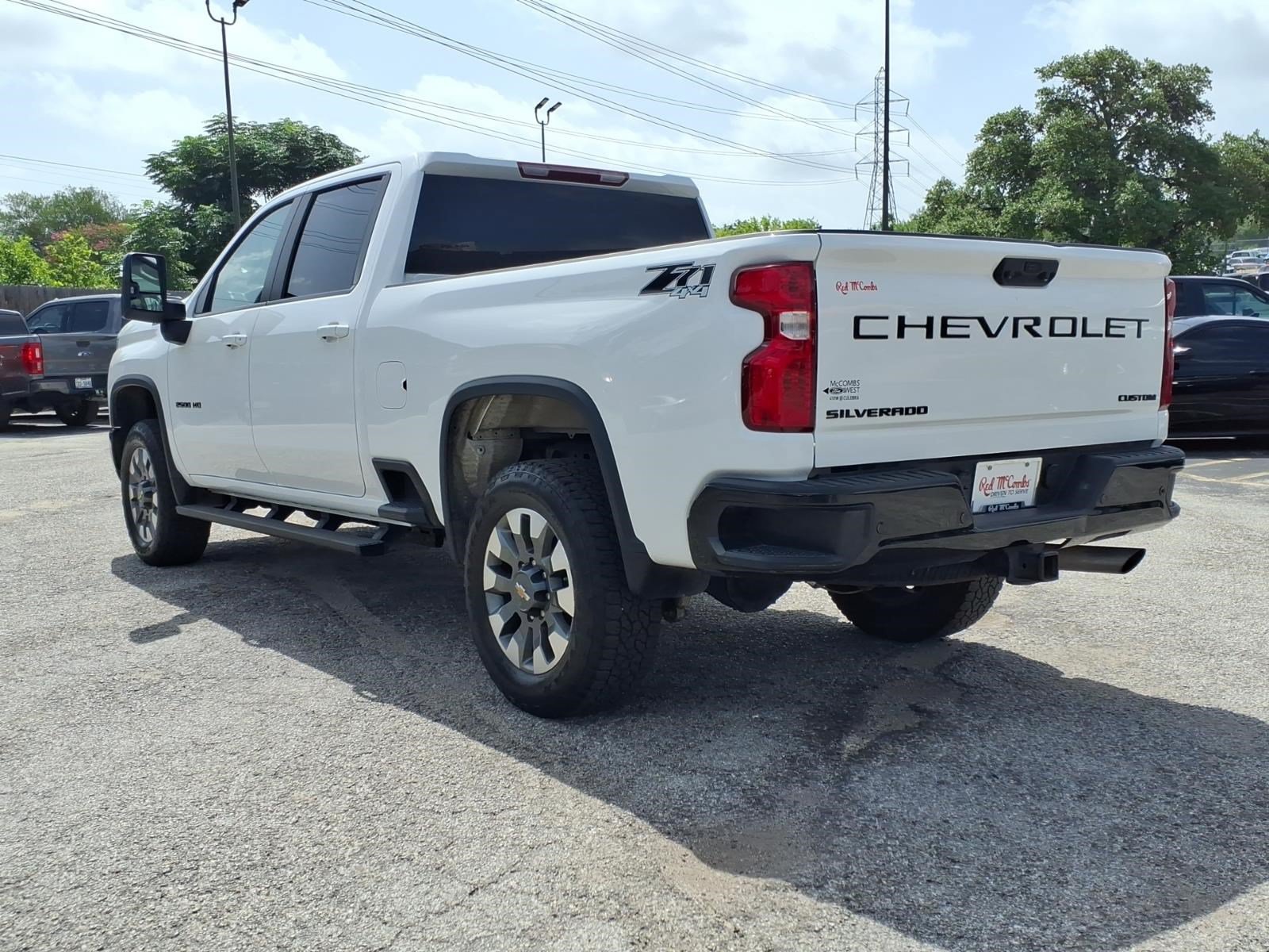 Used 2024 Chevrolet Silverado 2500 Custom w/ Custom Value Package AWD/4WD image 6