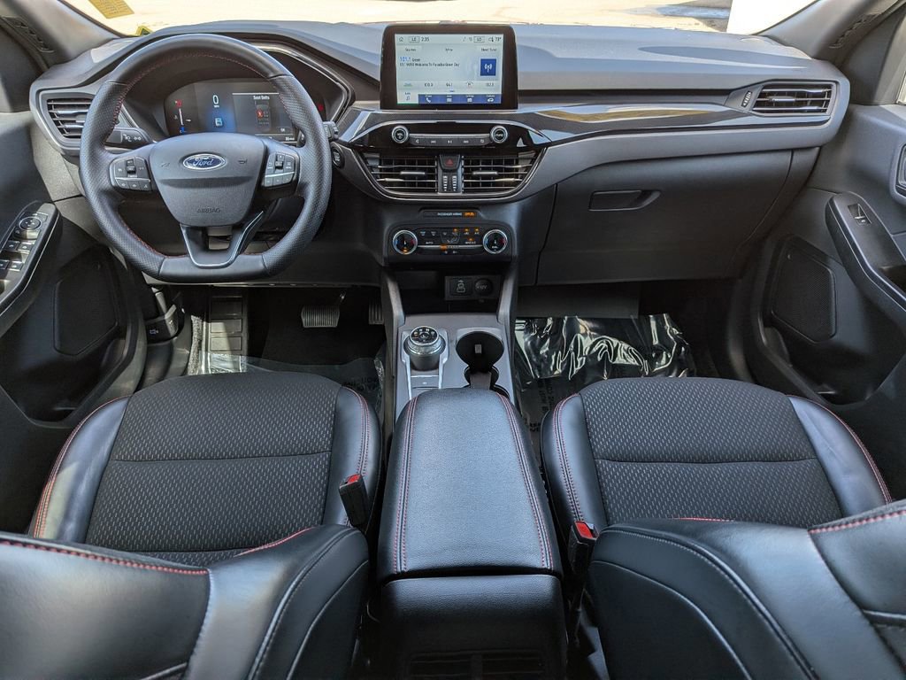 Certified 2025 Ford Escape ST-Line image 14