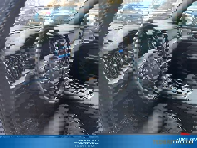 Used 2024 Volvo V60 T8 Polestar image 24