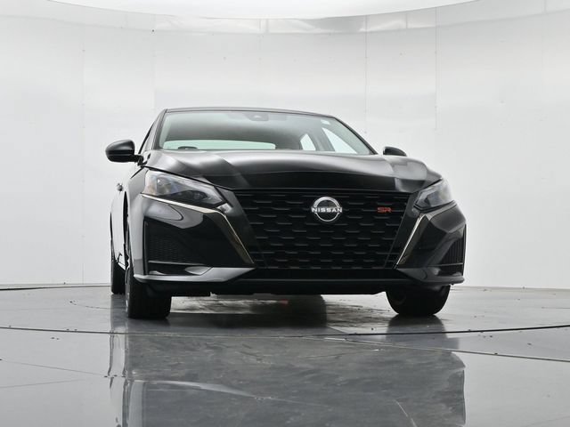 Used 2024 Nissan Altima 2.5 SR FWD image 34