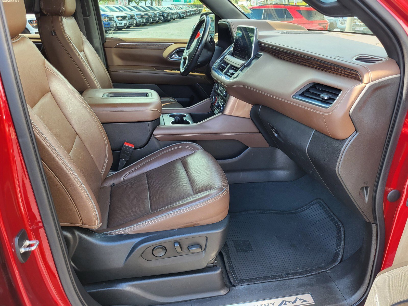 Used 2021 Chevrolet Tahoe High Country image 13