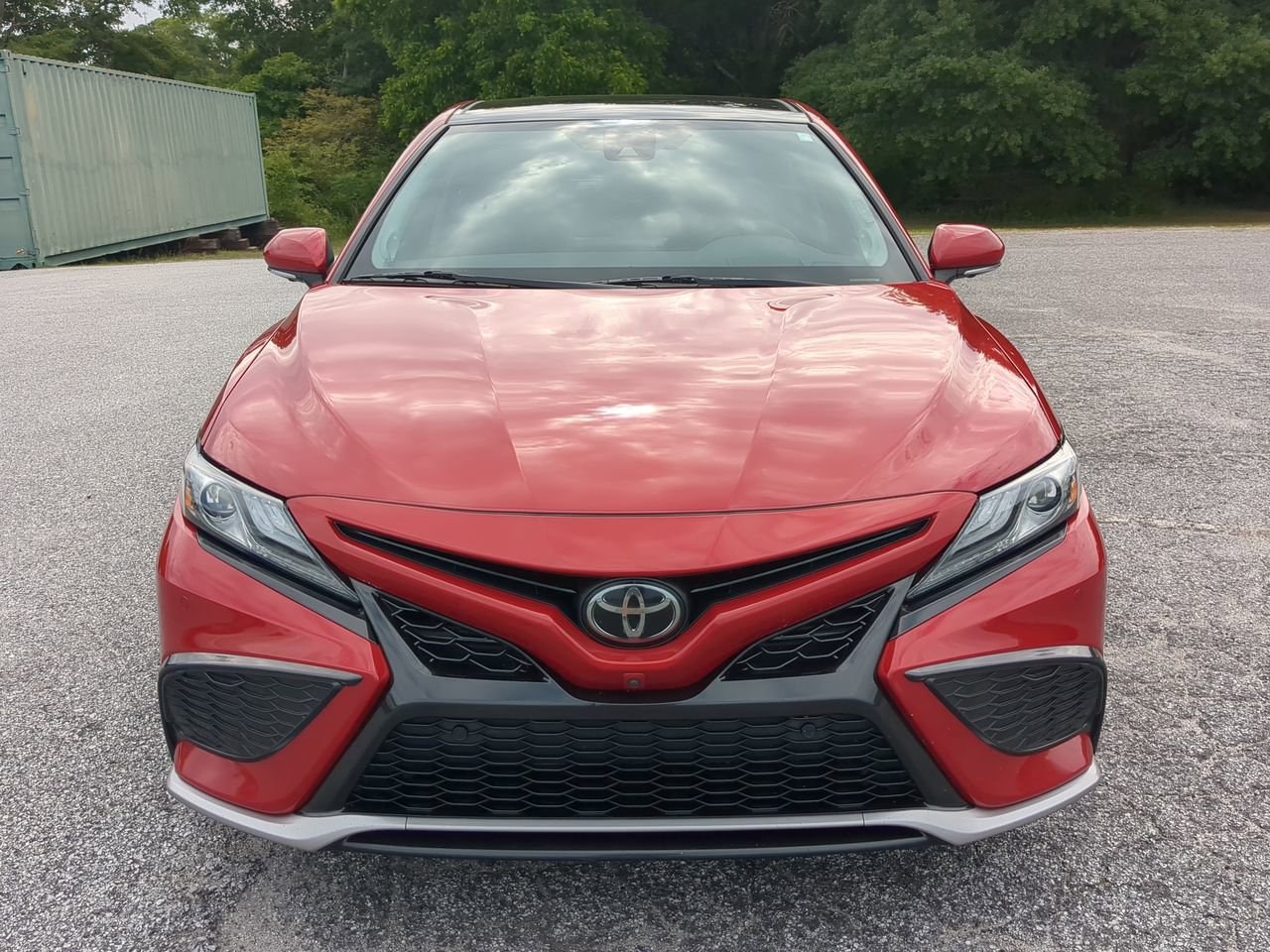 Used 2022 Toyota Camry XSE FWD image 7