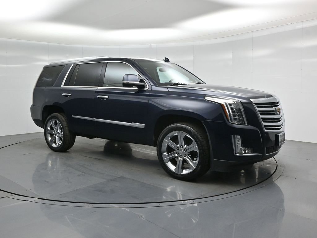 Used 2020 Cadillac Escalade Platinum image 3