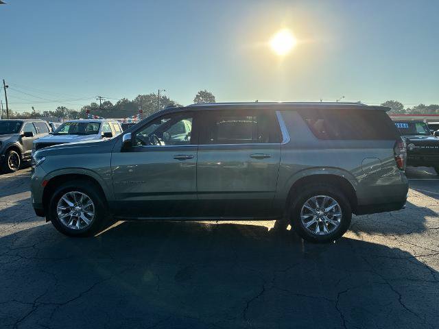 Used 2023 Chevrolet Suburban Premier RWD image 8