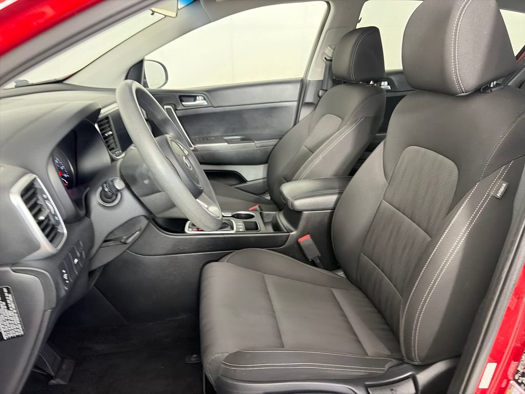 Used 2021 Kia Sportage LX AWD/4WD image 11