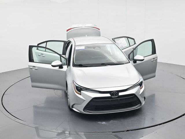 Used 2024 Toyota Corolla LE FWD image 50