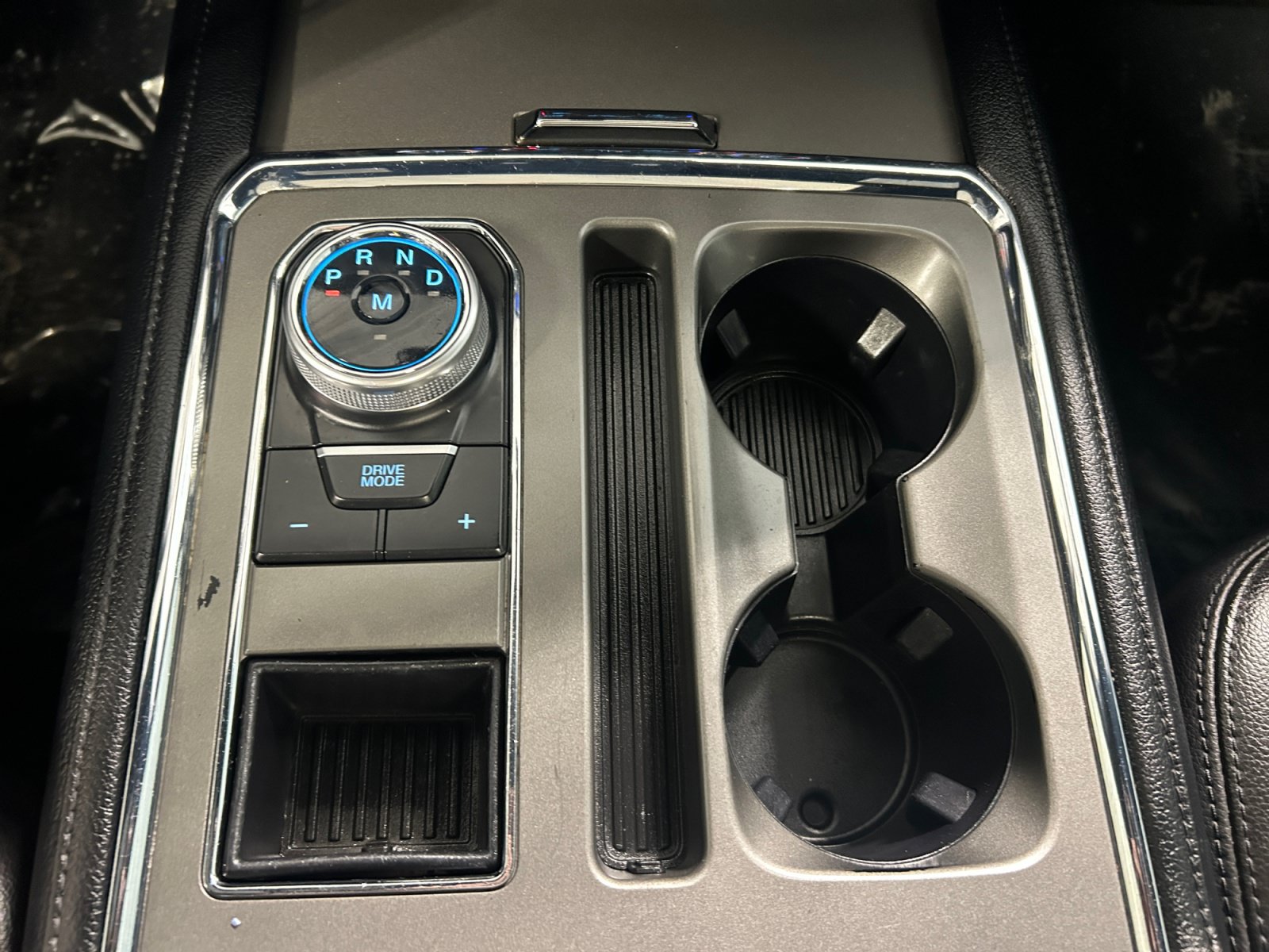 Certified 2020 Ford Expedition XLT w/ Equipment Group 202A RWD image 19