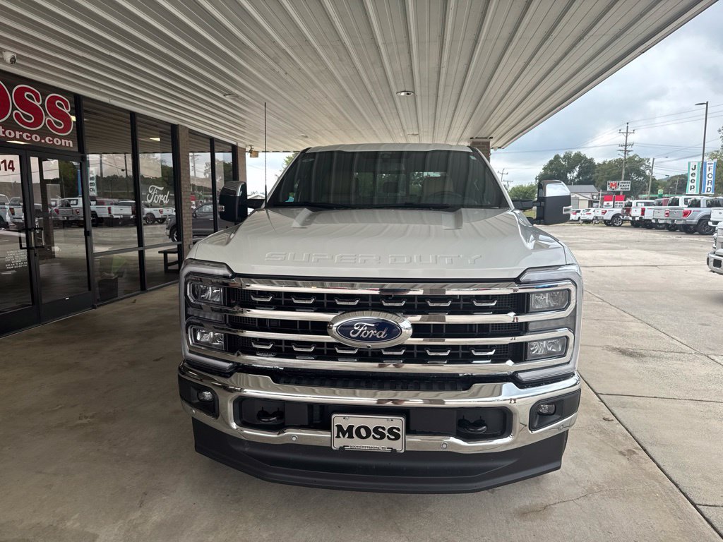 Certified 2025 Ford F250 Lariat w/ Lariat Ultimate Package AWD/4WD image 2