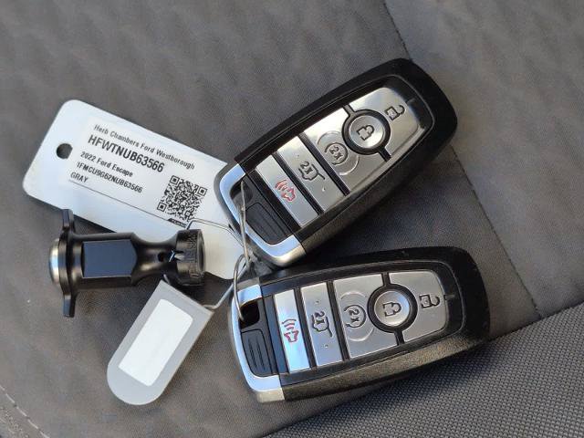 Certified 2022 Ford Escape SE w/ SE Sport Appearance Package AWD/4WD image 27