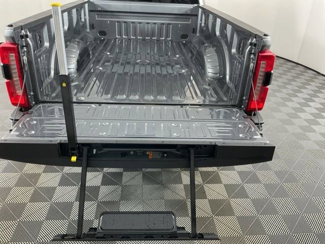 Certified 2025 Ford F350 Lariat w/ FX4 Off-Road Package AWD/4WD image 8