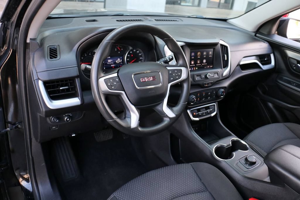 Used 2024 GMC Terrain SLE AWD/4WD image 18