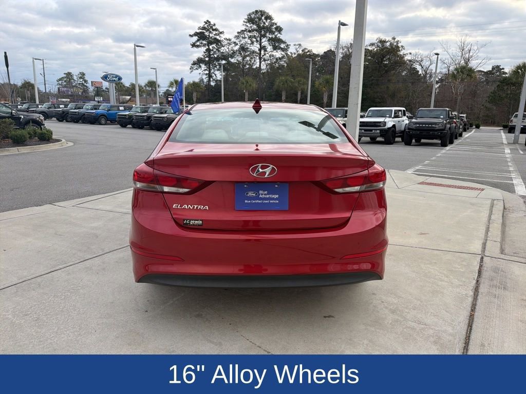 Used 2017 Hyundai Elantra SE image 4