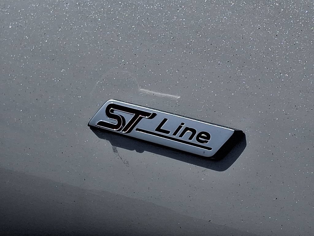 Certified 2022 Ford Explorer ST-Line w/ Class IV Trailer Tow Package RWD image 4
