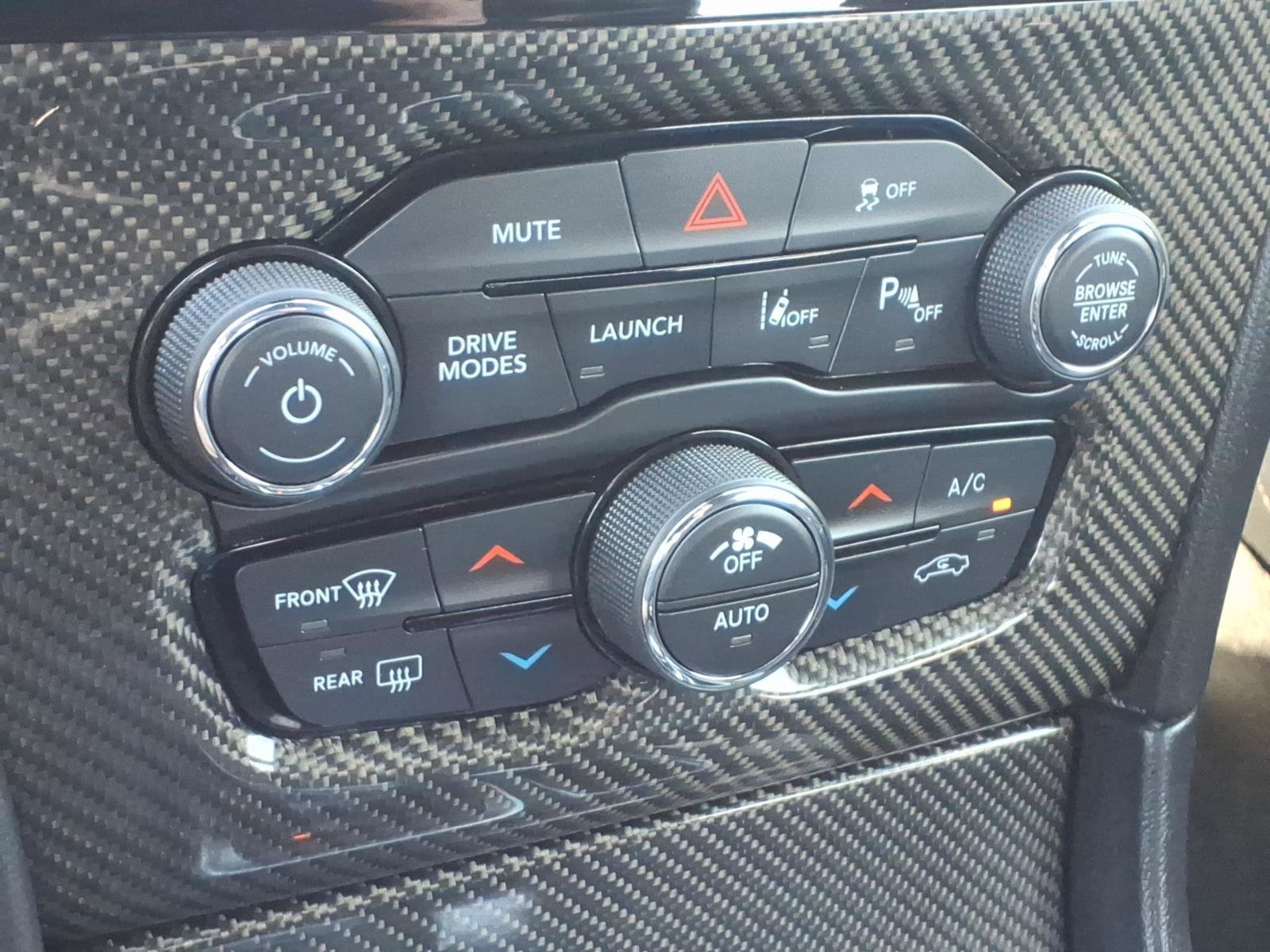 Used 2023 Chrysler 300 C image 23