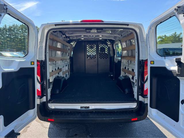 Certified 2025 Ford Transit 250 Low Roof w/ Exterior Upgrade Package RWD image 5