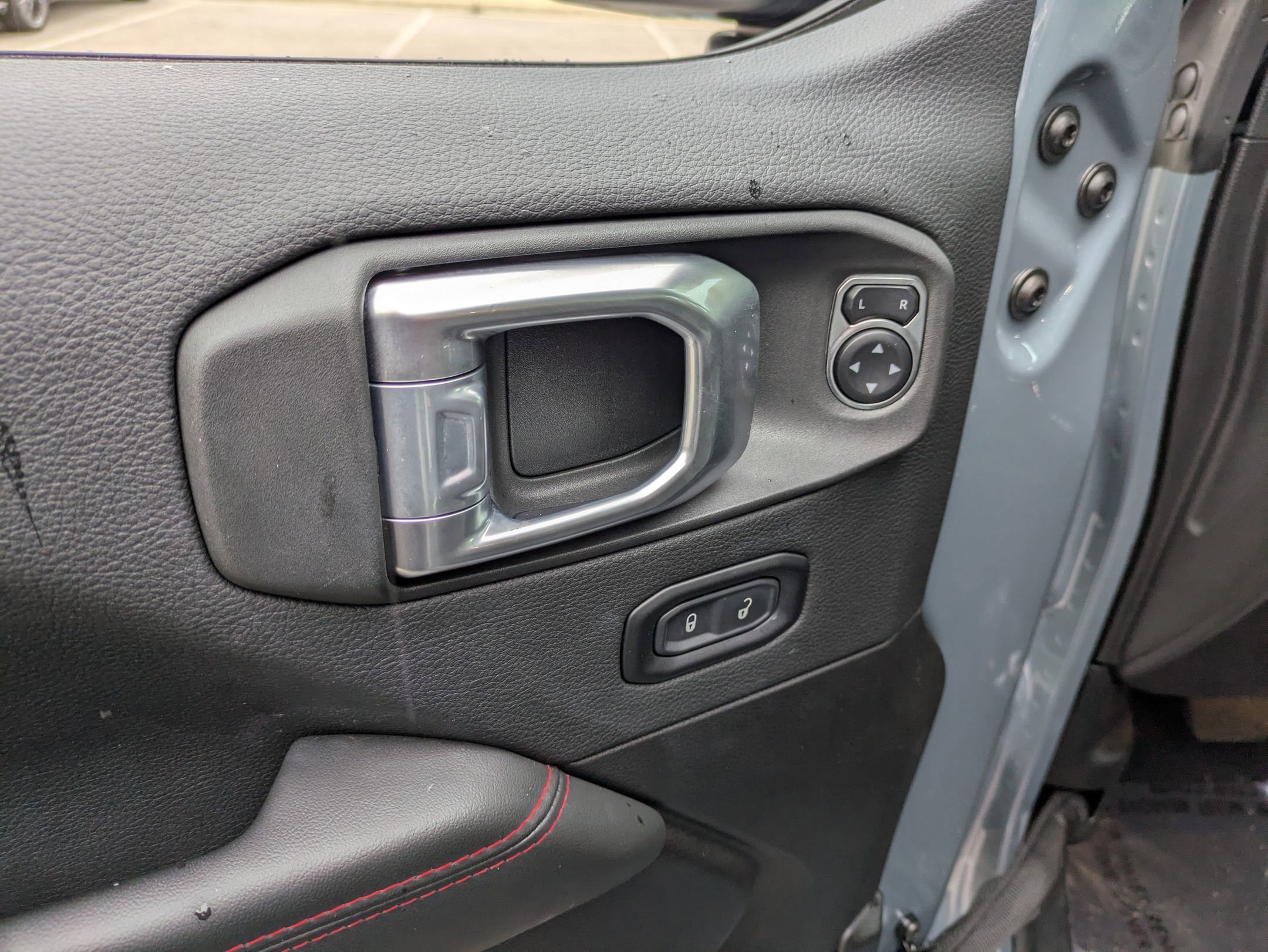 Used 2024 Jeep Gladiator Rubicon image 16