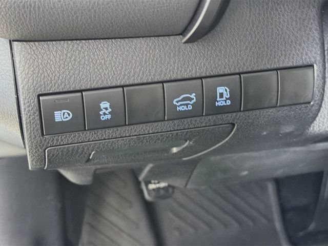 Used 2024 Toyota Camry SE FWD image 12