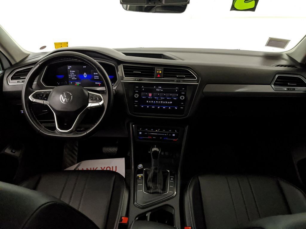Used 2022 Volkswagen Tiguan SE image 7