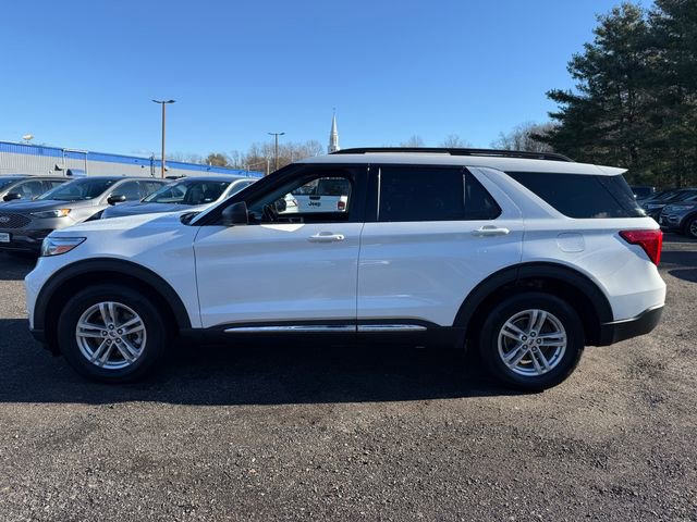 Certified 2022 Ford Explorer XLT w/ Equipment Group 202A image 2