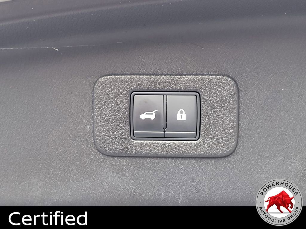 Used 2022 Nissan Armada SL w/ Captain's Chairs Package image 14