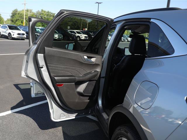 Certified 2024 Ford Escape Platinum AWD/4WD image 22