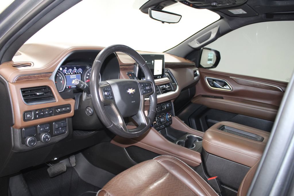 Used 2021 Chevrolet Suburban High Country RWD image 26