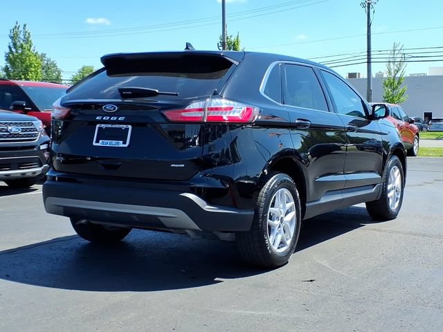 Certified 2023 Ford Edge SEL w/ Convenience Package AWD/4WD image 4