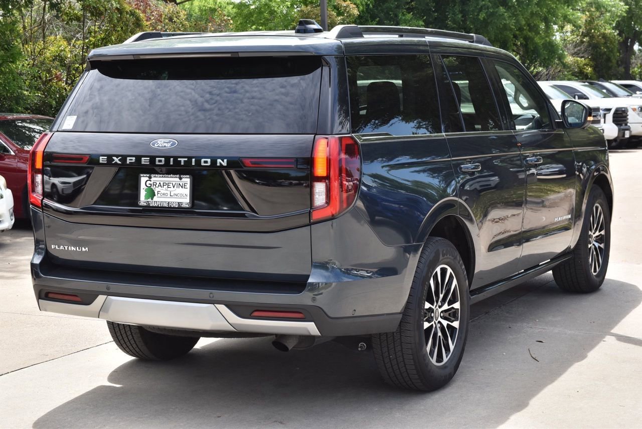 Certified 2025 Ford Expedition Platinum AWD/4WD image 9
