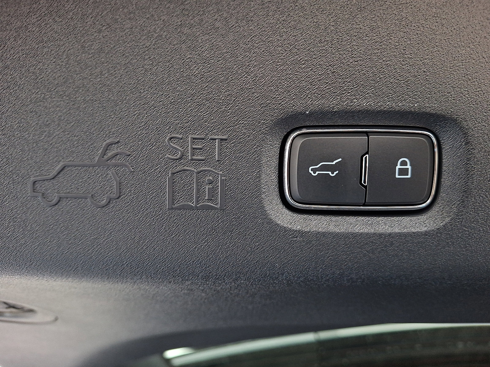 Certified 2025 Ford Expedition Platinum w/ Stealth Performance Package AWD/4WD image 31