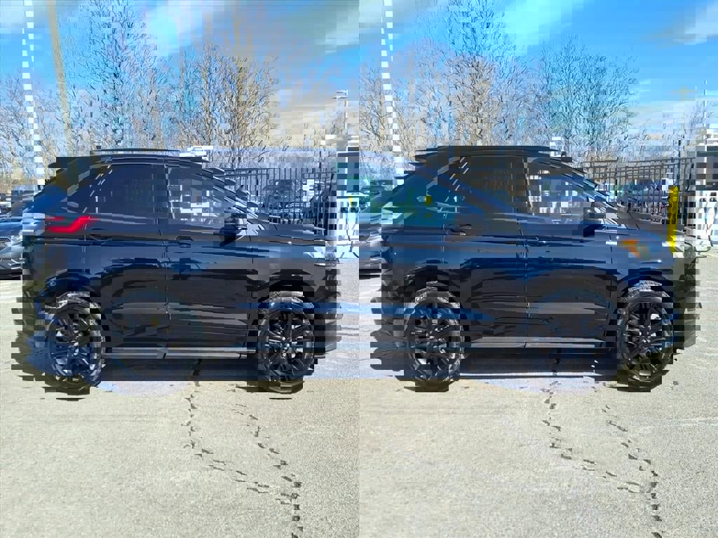 Certified 2024 Ford Edge ST-Line image 6